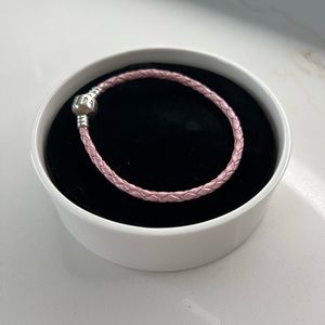 Pandora Bracelet 💗🌸